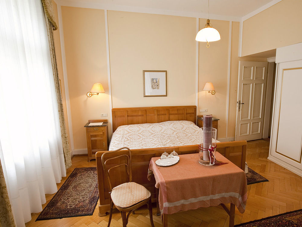 Hotel Westend 3*